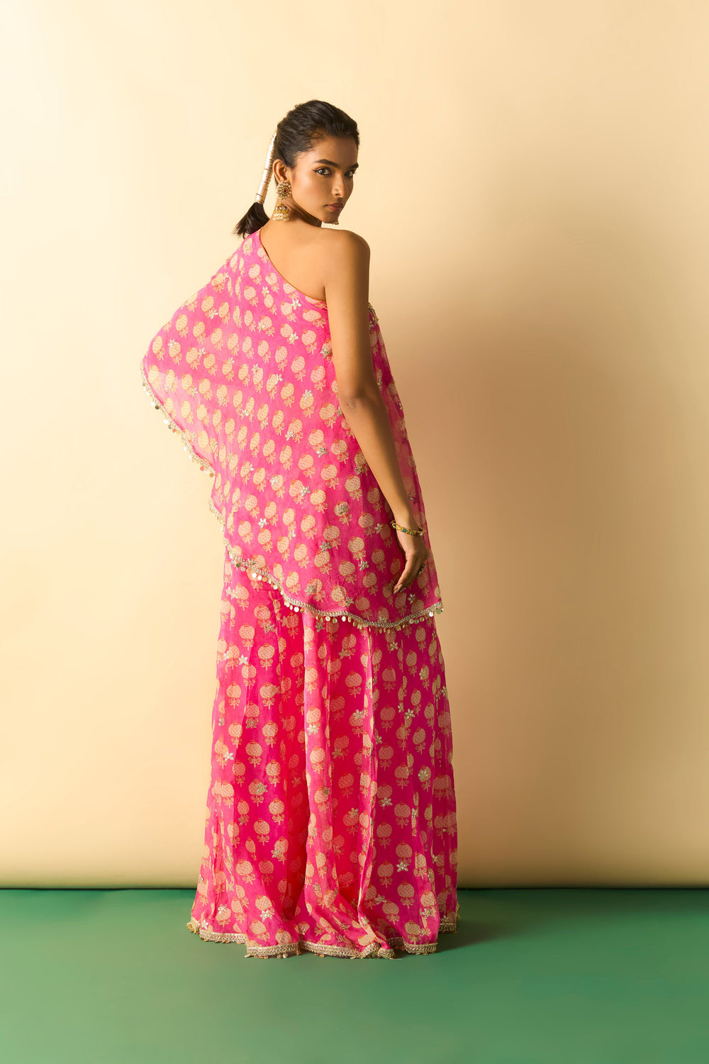 Chhavi One Shoulder Set