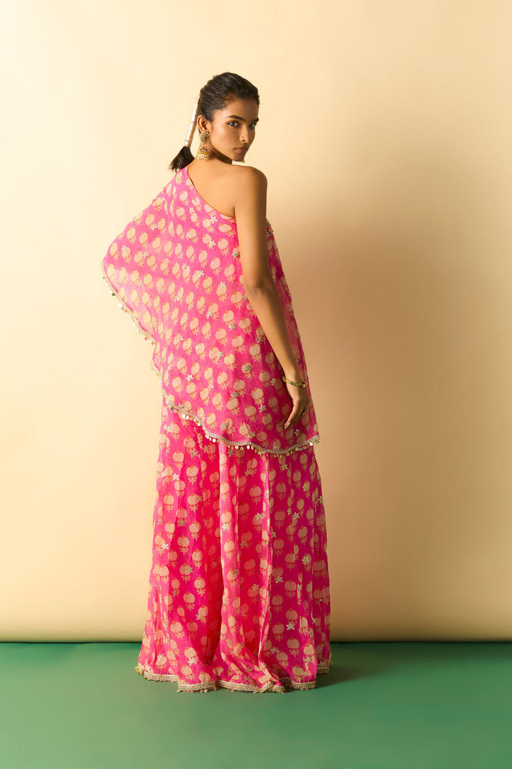 Chhavi One Shoulder Set