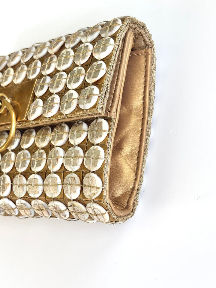 THE FORMA CLUTCH