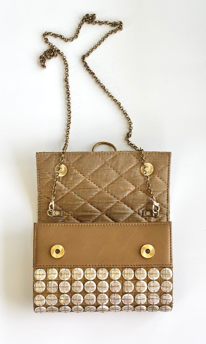 THE FORMA CLUTCH