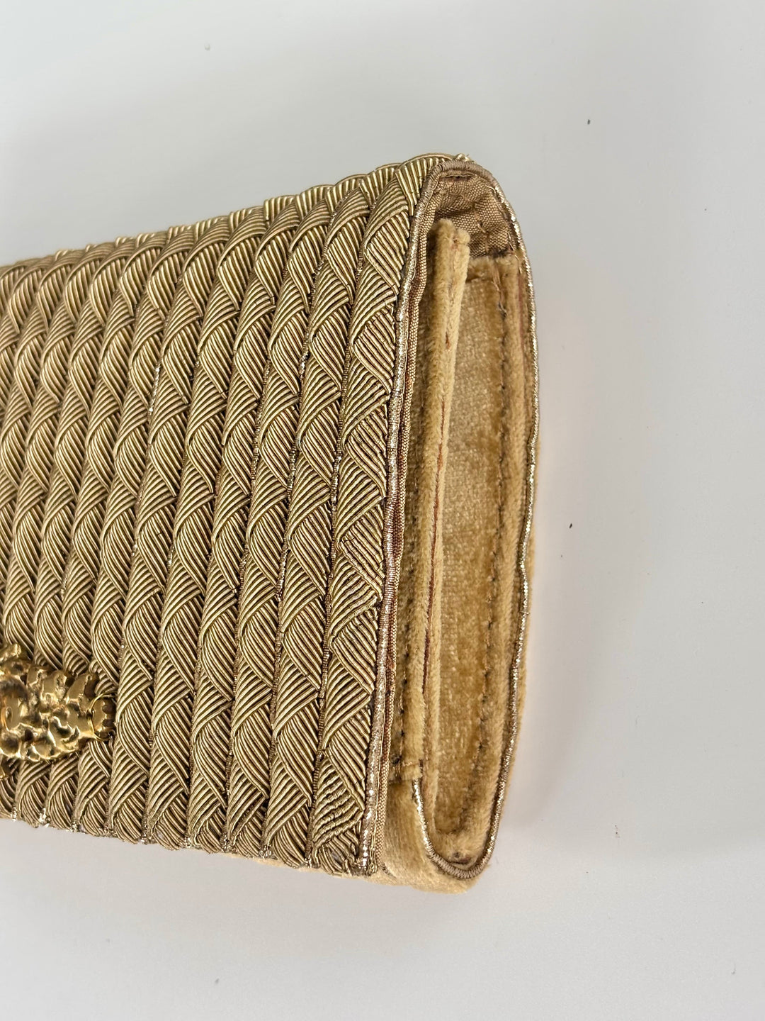 THE CORDA CLUTCH