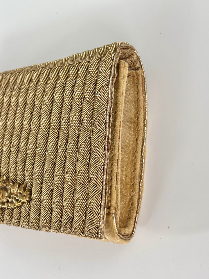 THE CORDA CLUTCH