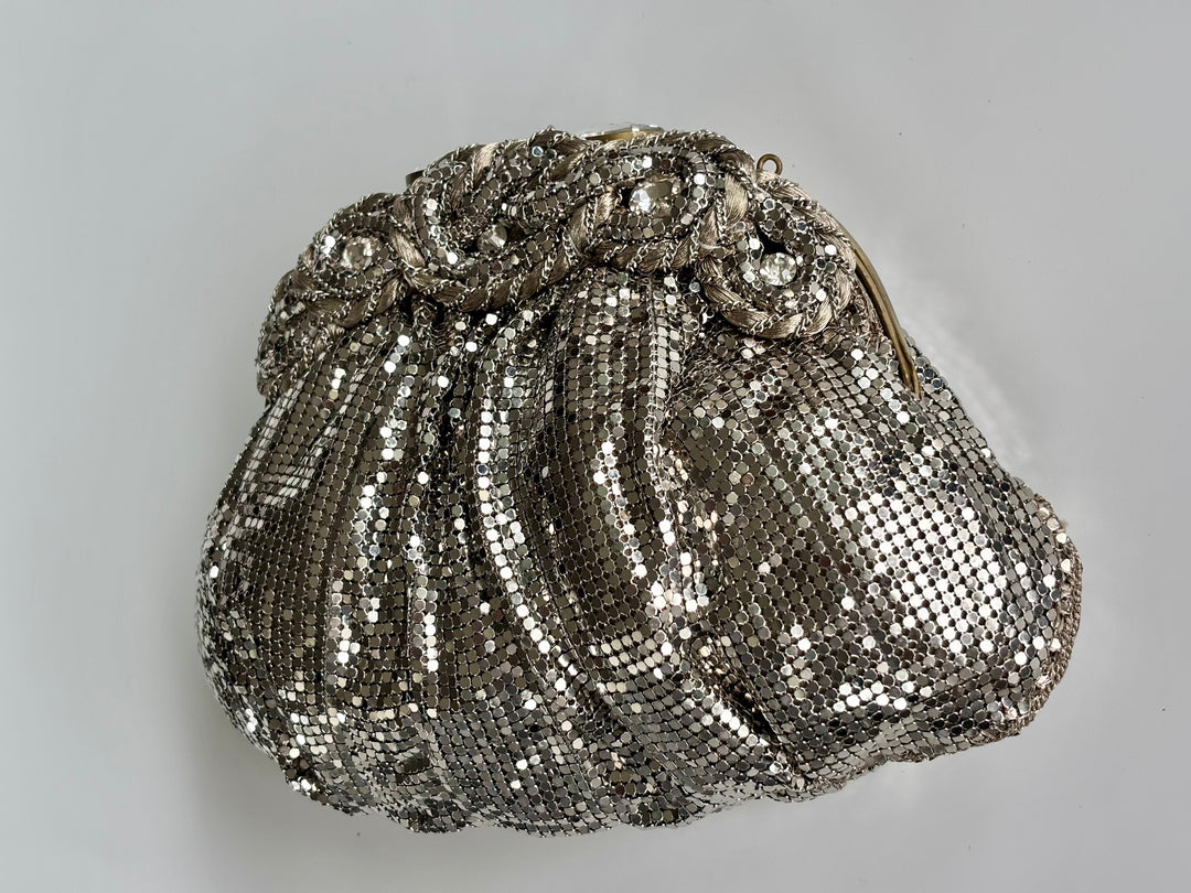 THE ALESSANDRA CLUTCH