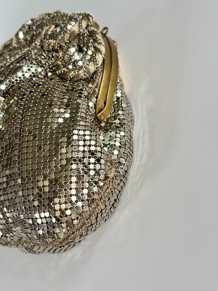 THE ALESSANDRA CLUTCH