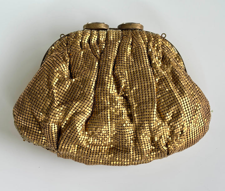 THE ALESSANDRA CLUTCH