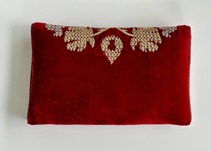 THE FIORELLA CLUTCH