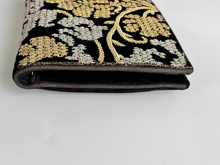 THE FIORELLA CLUTCH