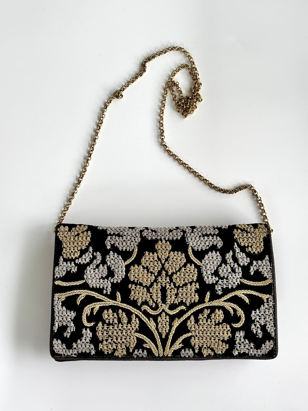 THE FIORELLA CLUTCH