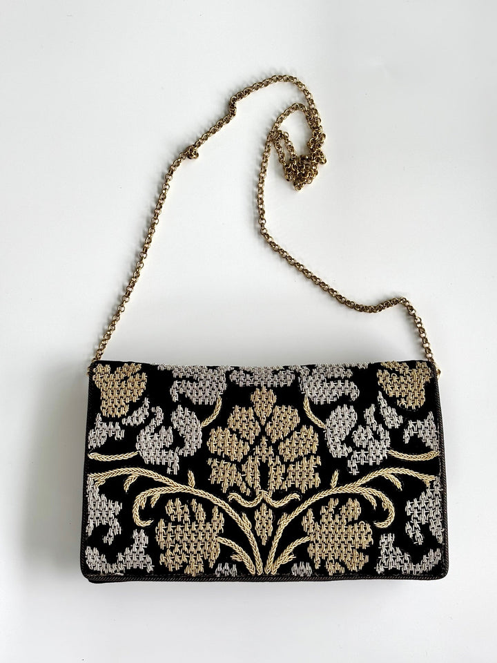 THE FIORELLA CLUTCH