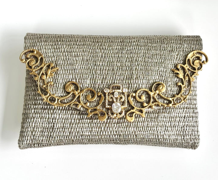 THE FIORA CLUTCH