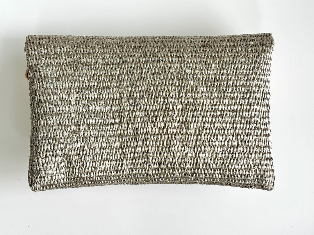 THE FIORA CLUTCH