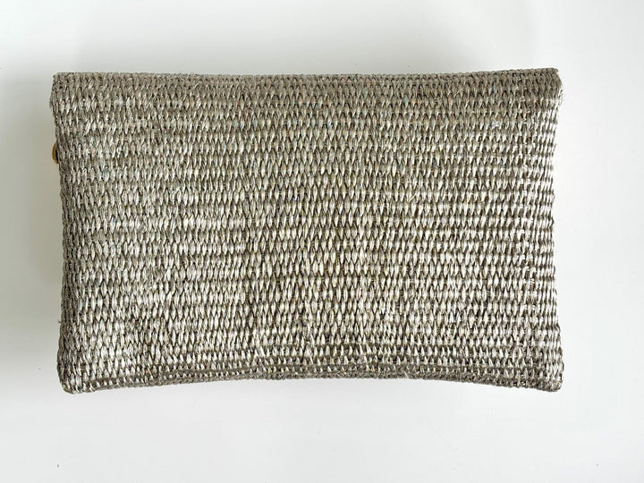 THE FIORA CLUTCH