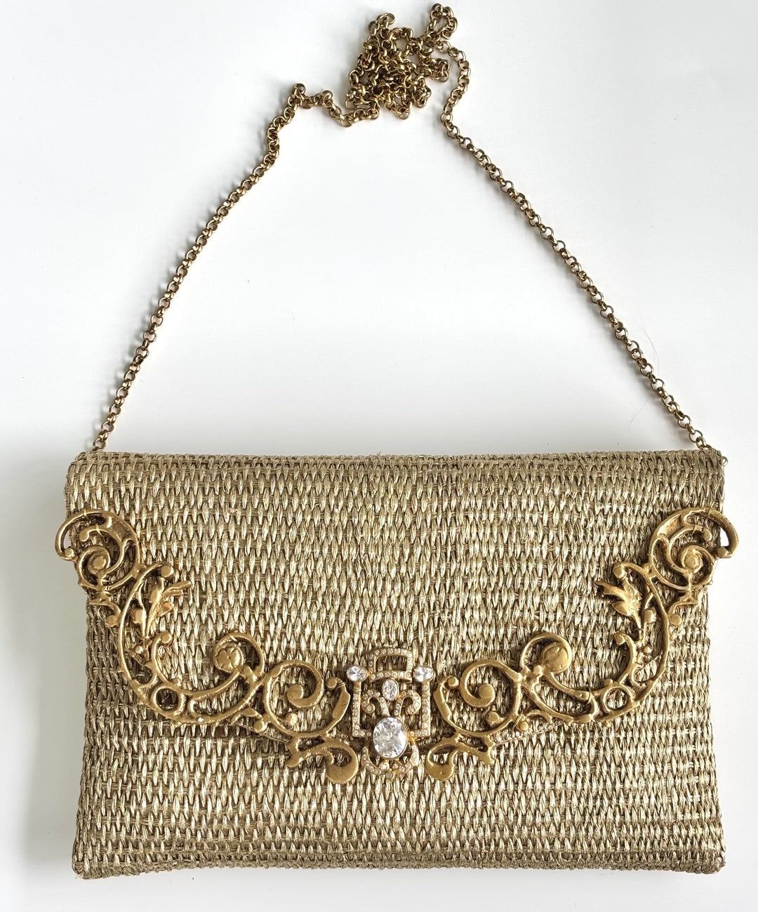 THE FIORA CLUTCH