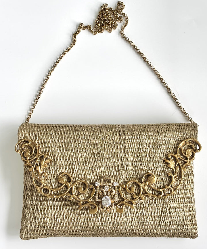 THE FIORA CLUTCH