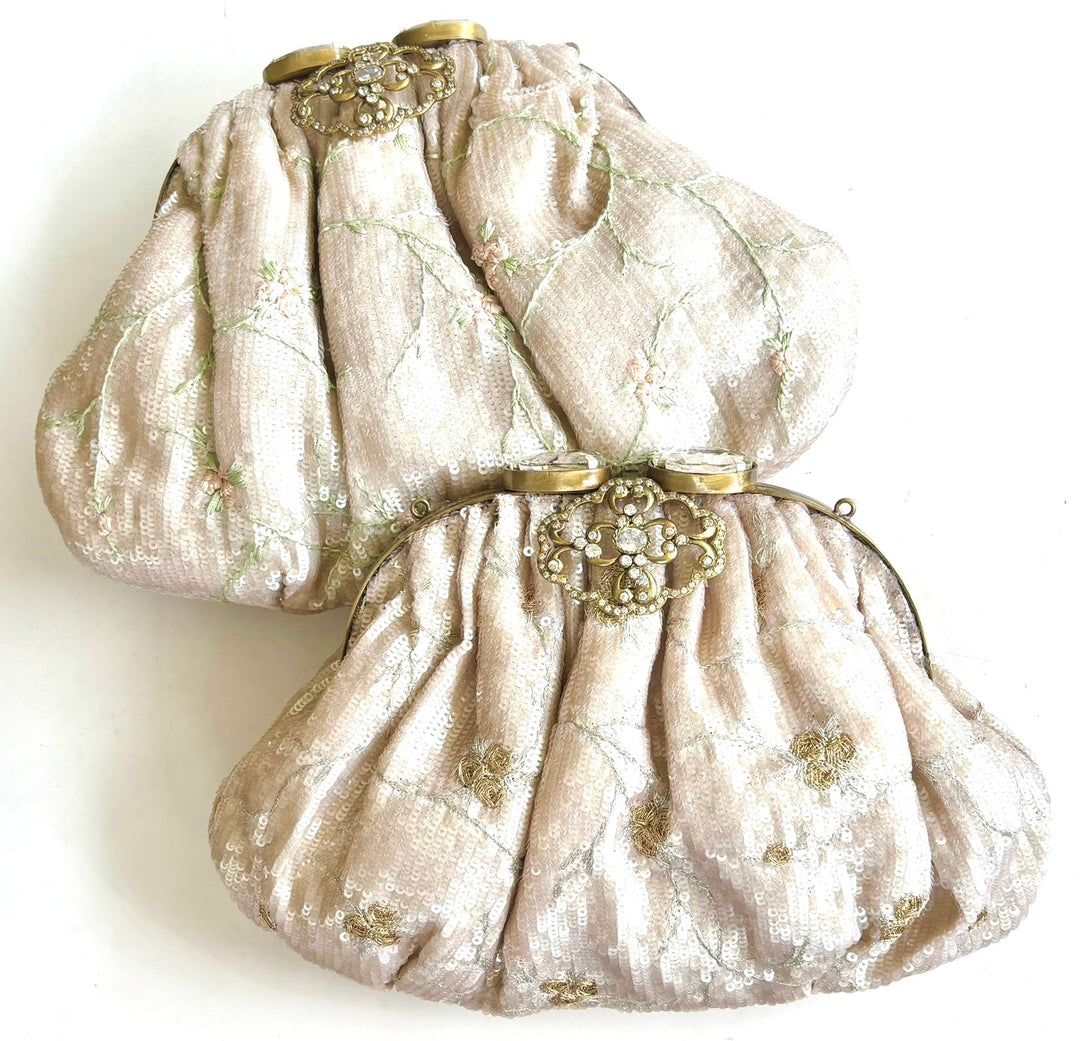THE MINI ROSES CLUTCH