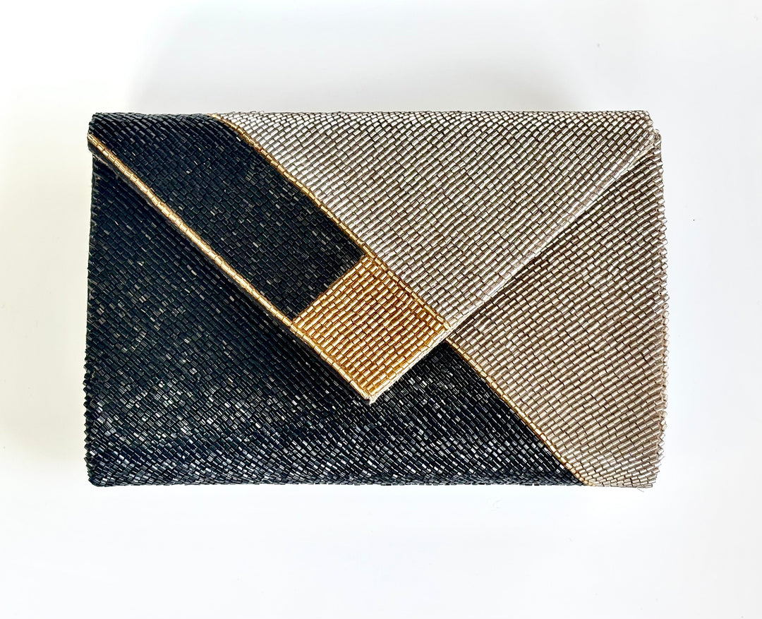 THE SAARINEN CLUTCH