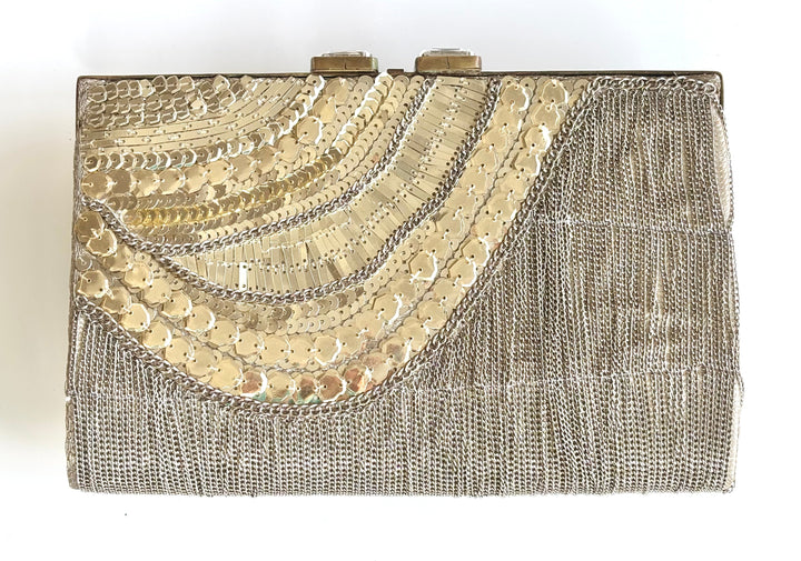 THE ARCHE CLUTCH