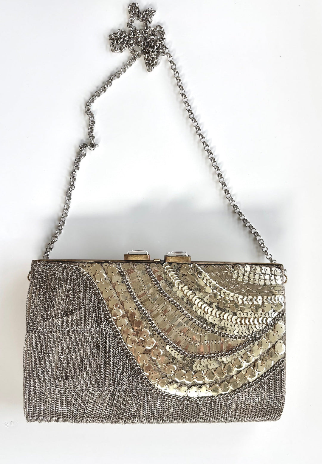 THE ARCHE CLUTCH