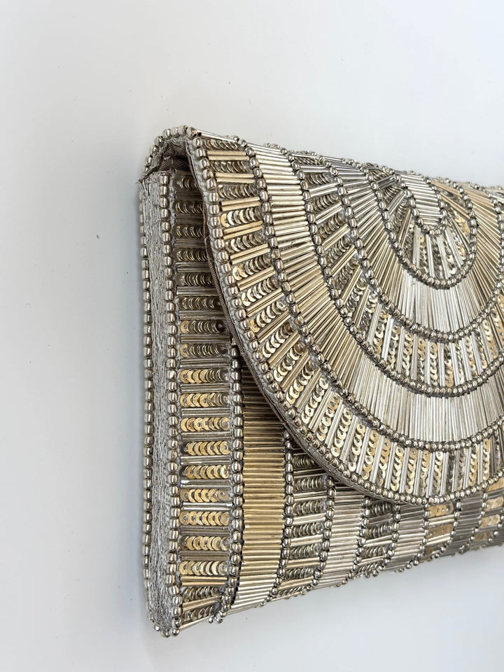 THE SOLEIL CLUTCH