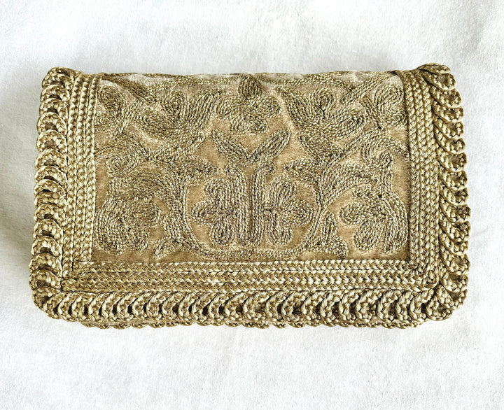 THE ROCOCO CLUTCH