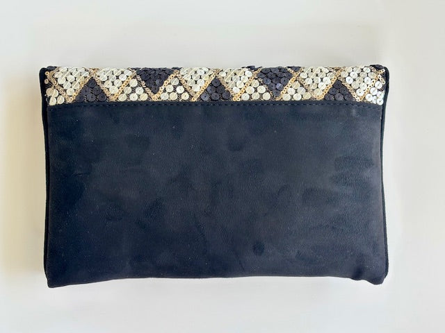 THE ARGYLE CLUTCH