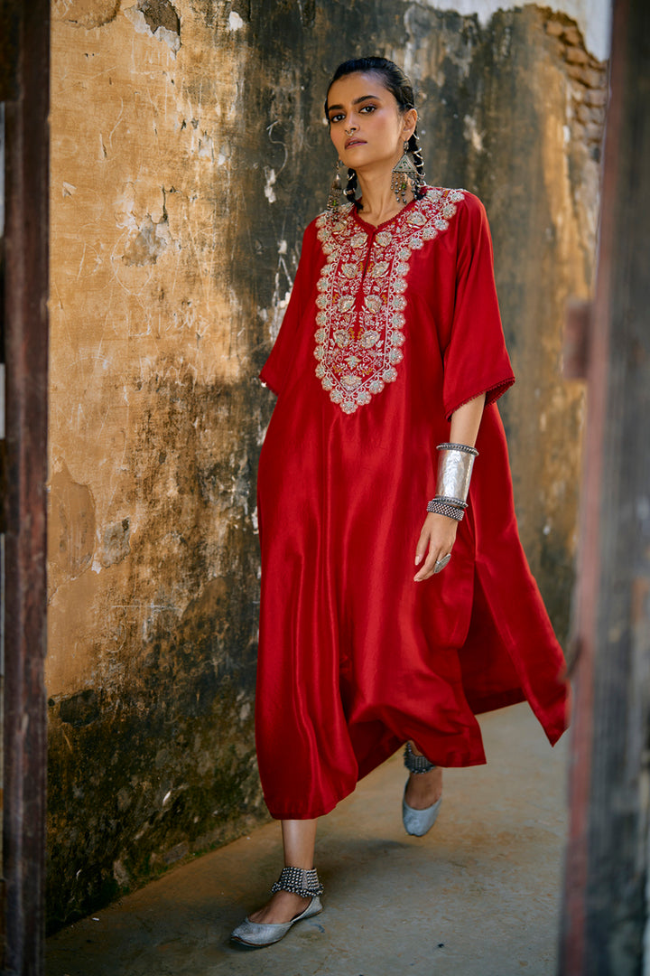 Red Kaftan