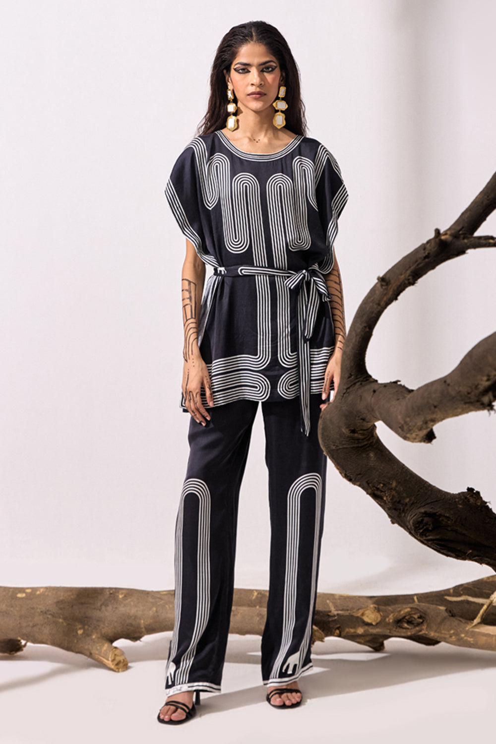 Thunder Kaftan