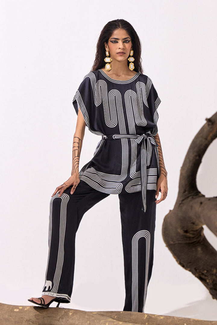 Thunder Kaftan