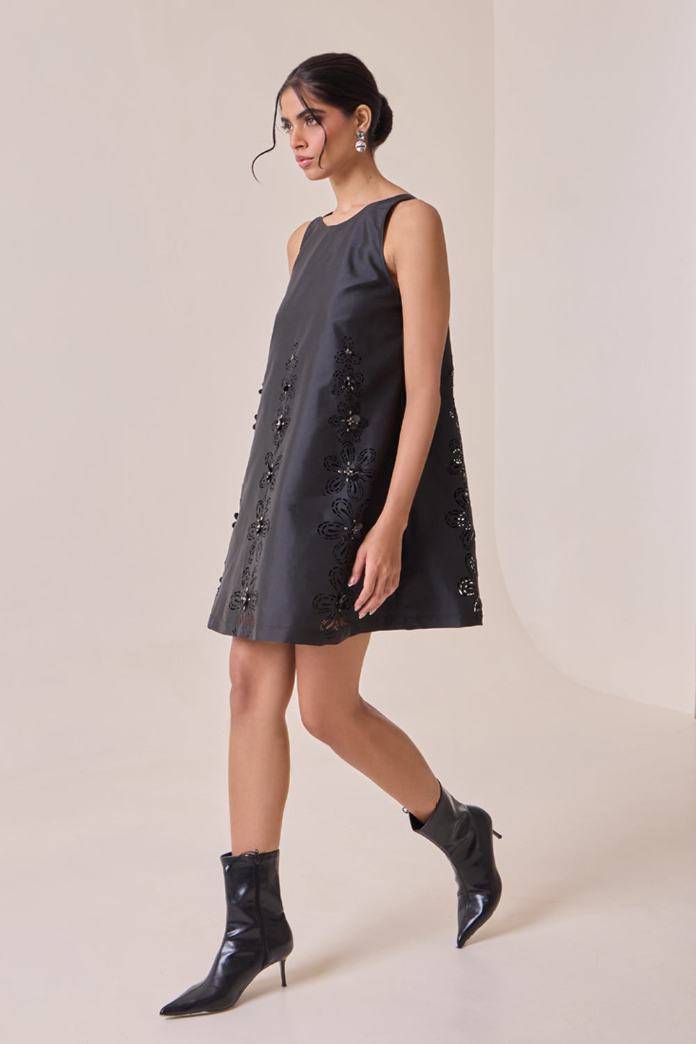 Noir Art-Cut Shift Dress
