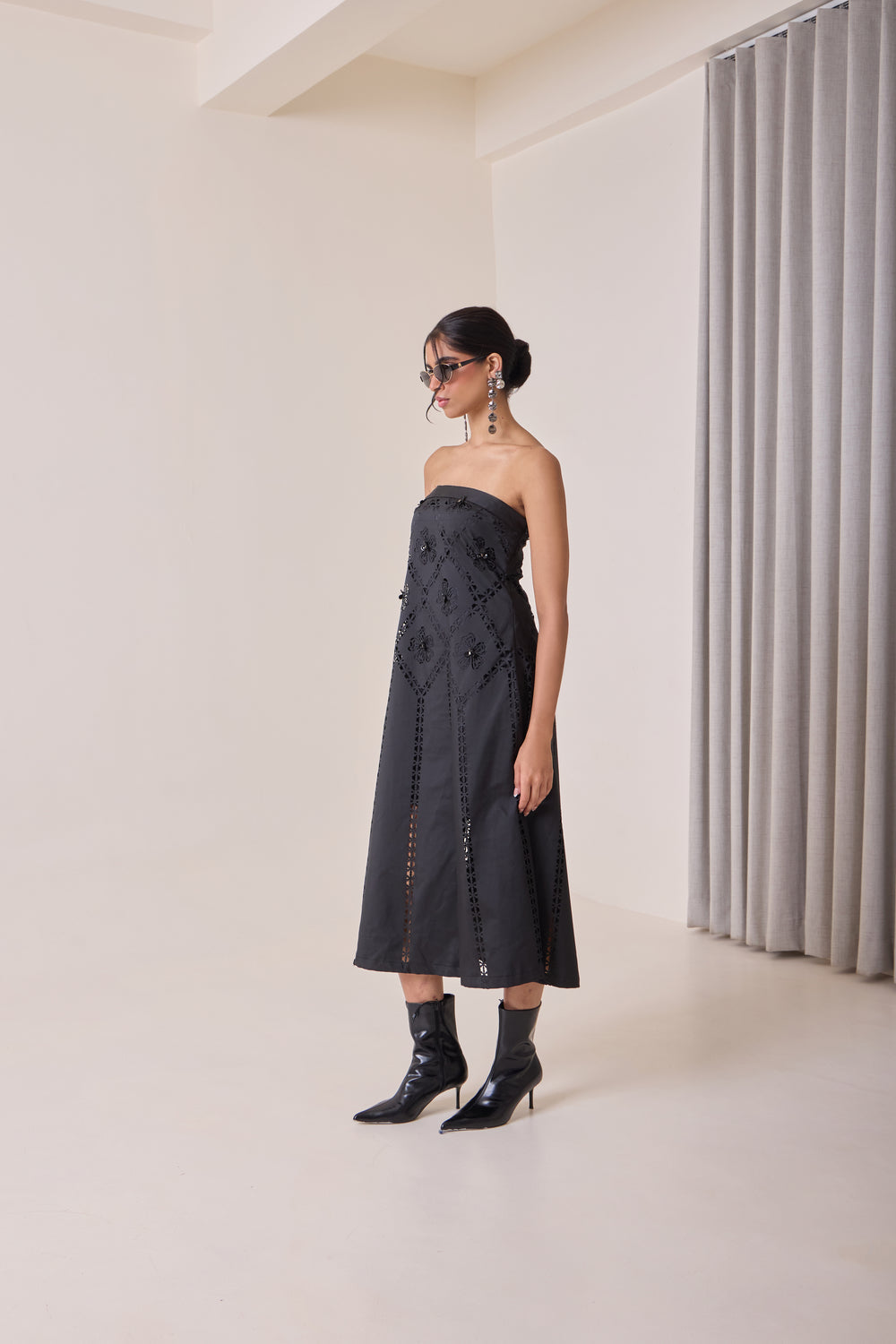 Noir Art-Cut Tube Dress
