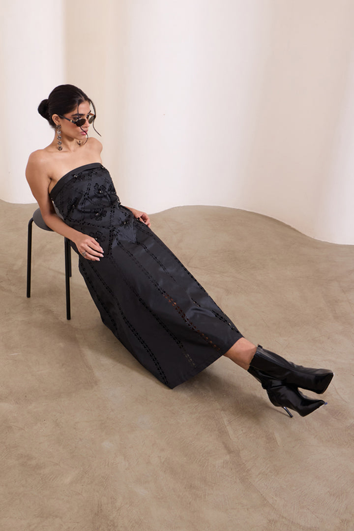 Noir Art-Cut Tube Dress