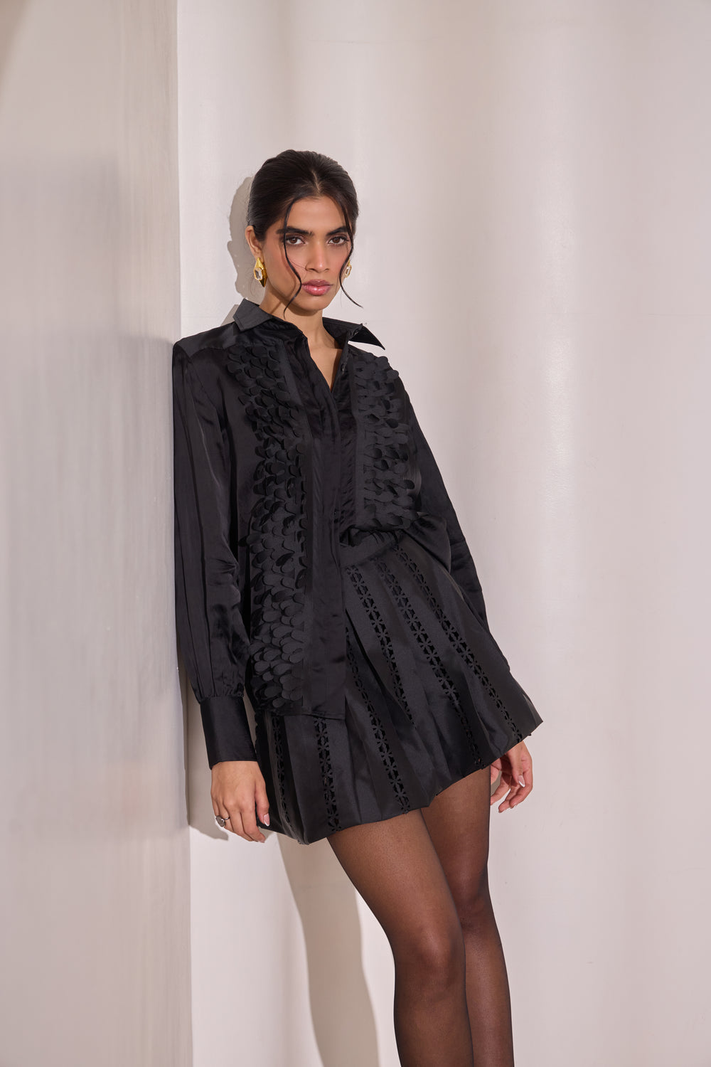 Noir Art-Cut Shirt