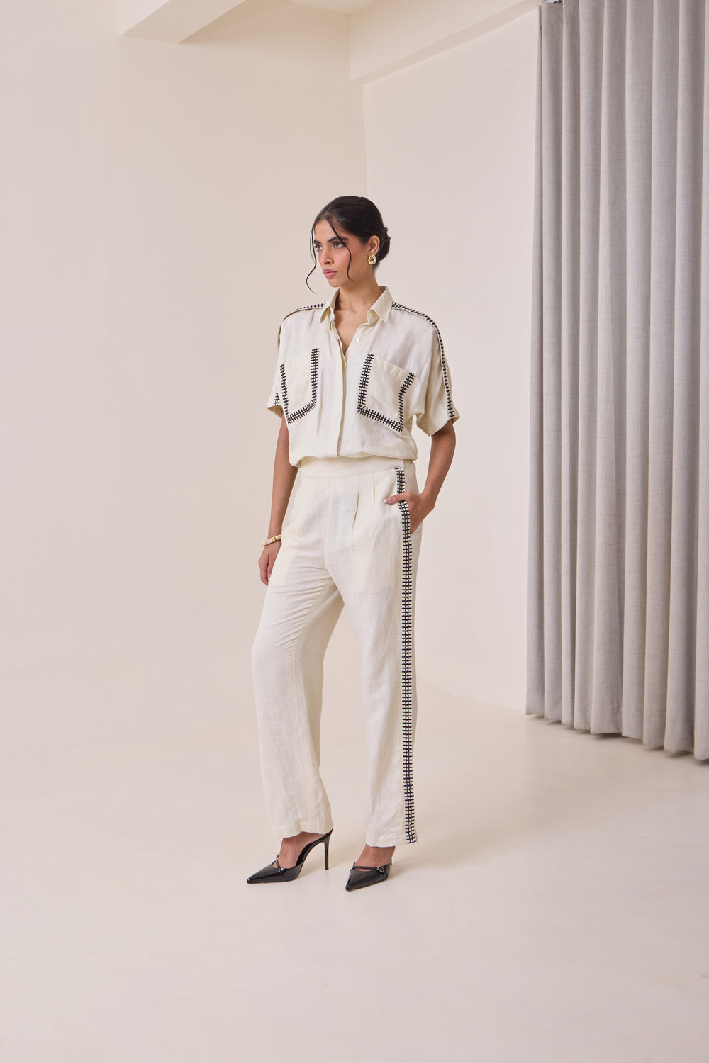 Linen Thread-Work Pants