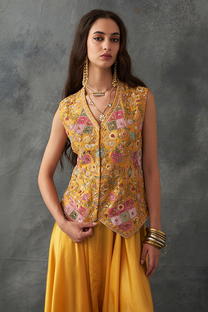 Yellow Jacket Set