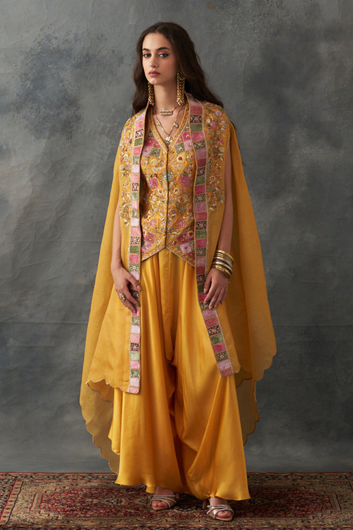 Yellow Jacket Set