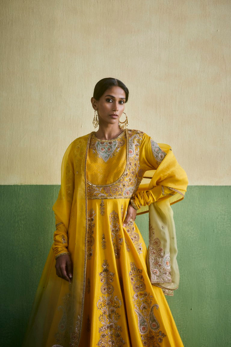 16 Kali Booti Kalidar With Ombre Dupatta