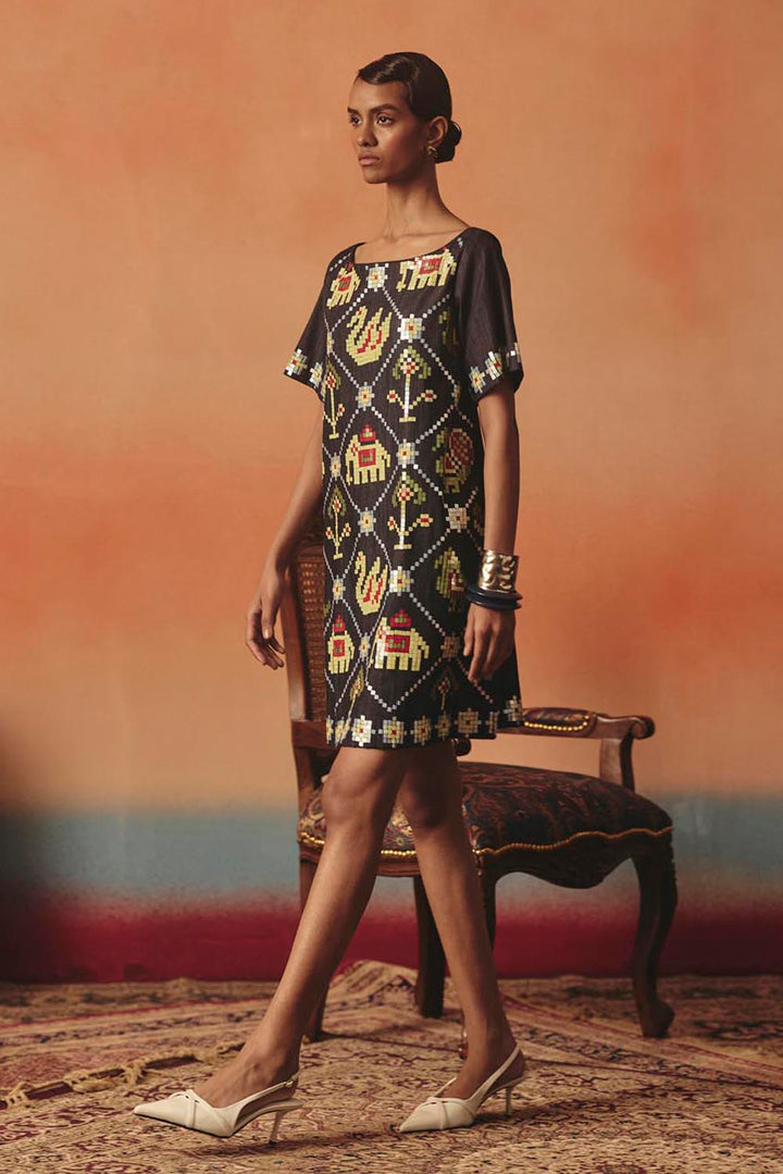Mithu Dress