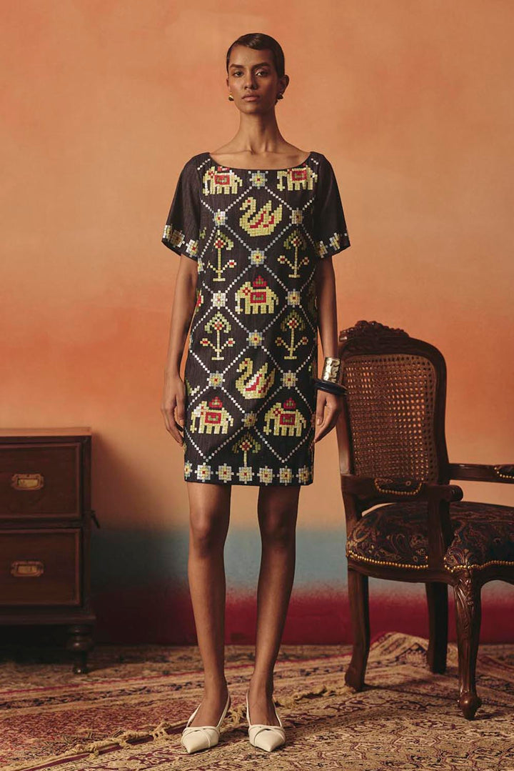 Mithu Dress