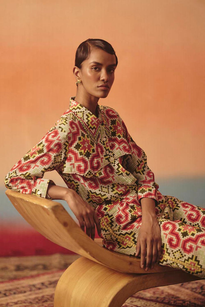 Tara Rivitted Shirt