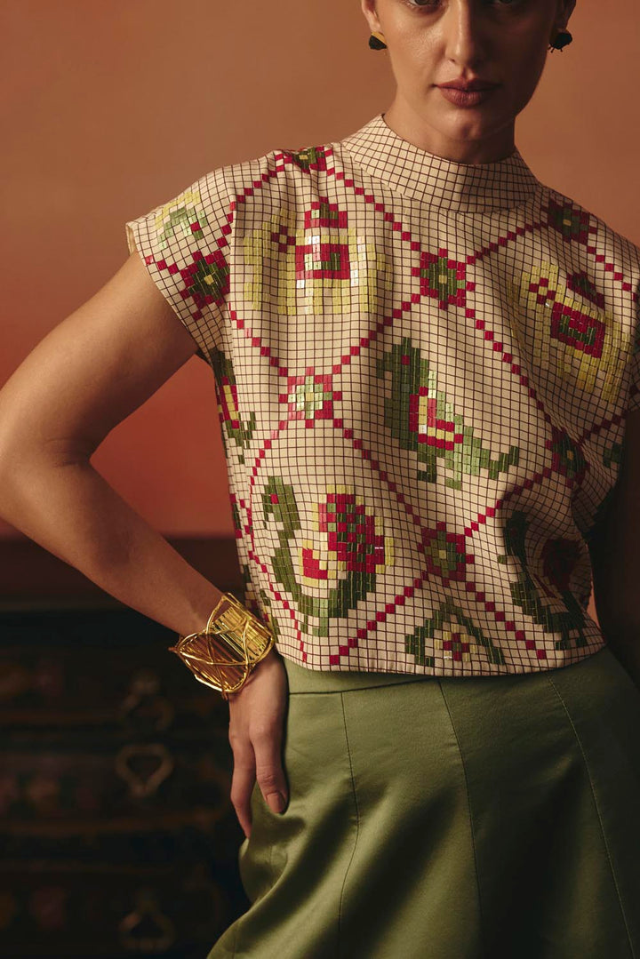 Tota Maina Crop Top