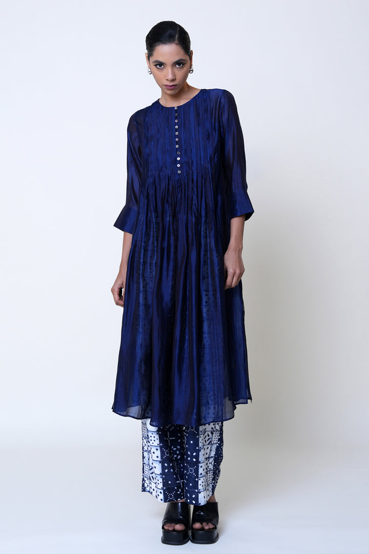 Shiru Tunic