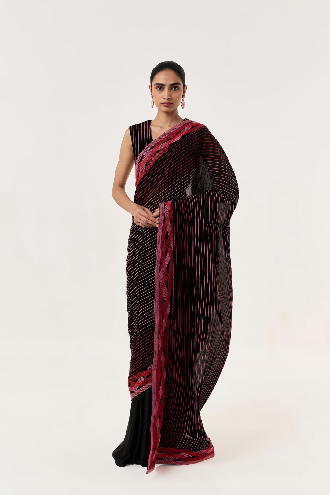 Entwined Corded Saree with Striped Pallu - Black & Red