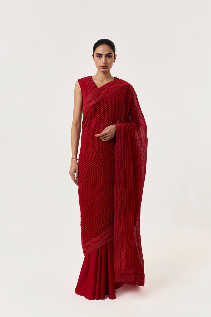 Entwined Corded Saree with Striped Pallu - Red