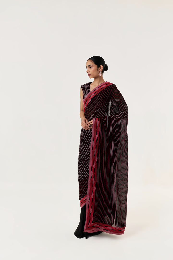 Entwined Corded Saree with Striped Pallu - Black & Red