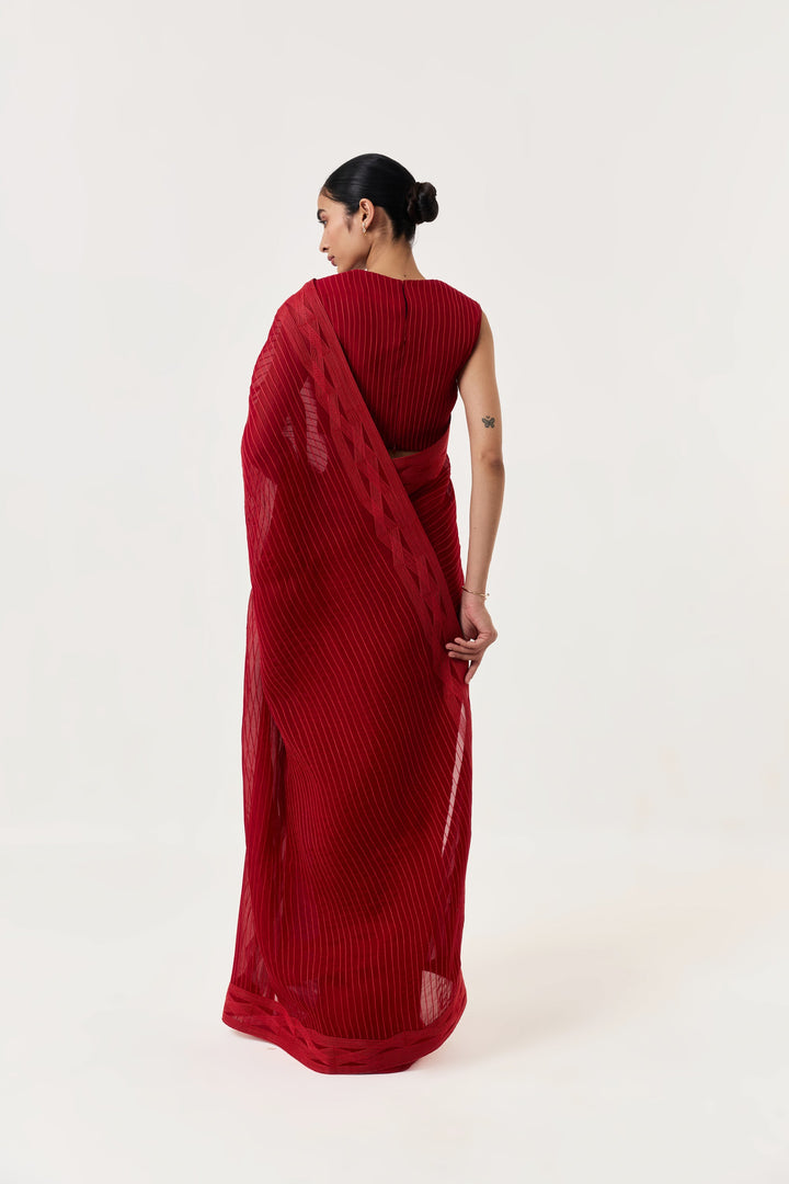 Entwined Corded Saree with Striped Pallu - Red