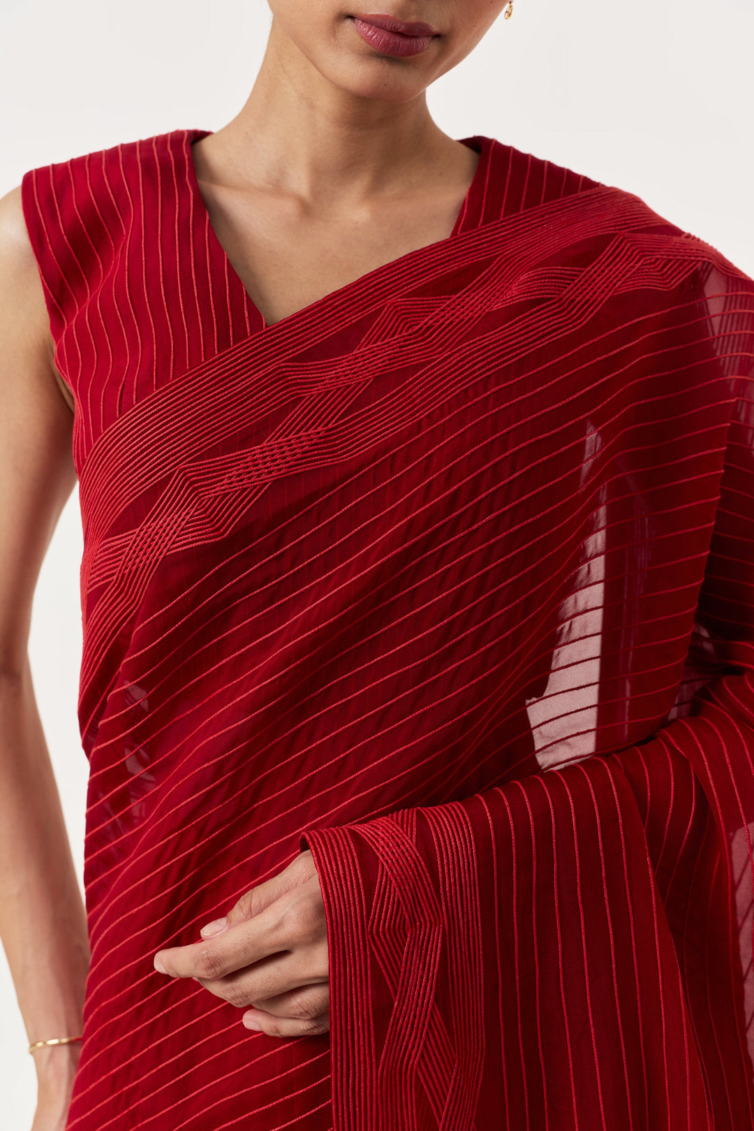 Entwined Corded Saree with Striped Pallu - Red