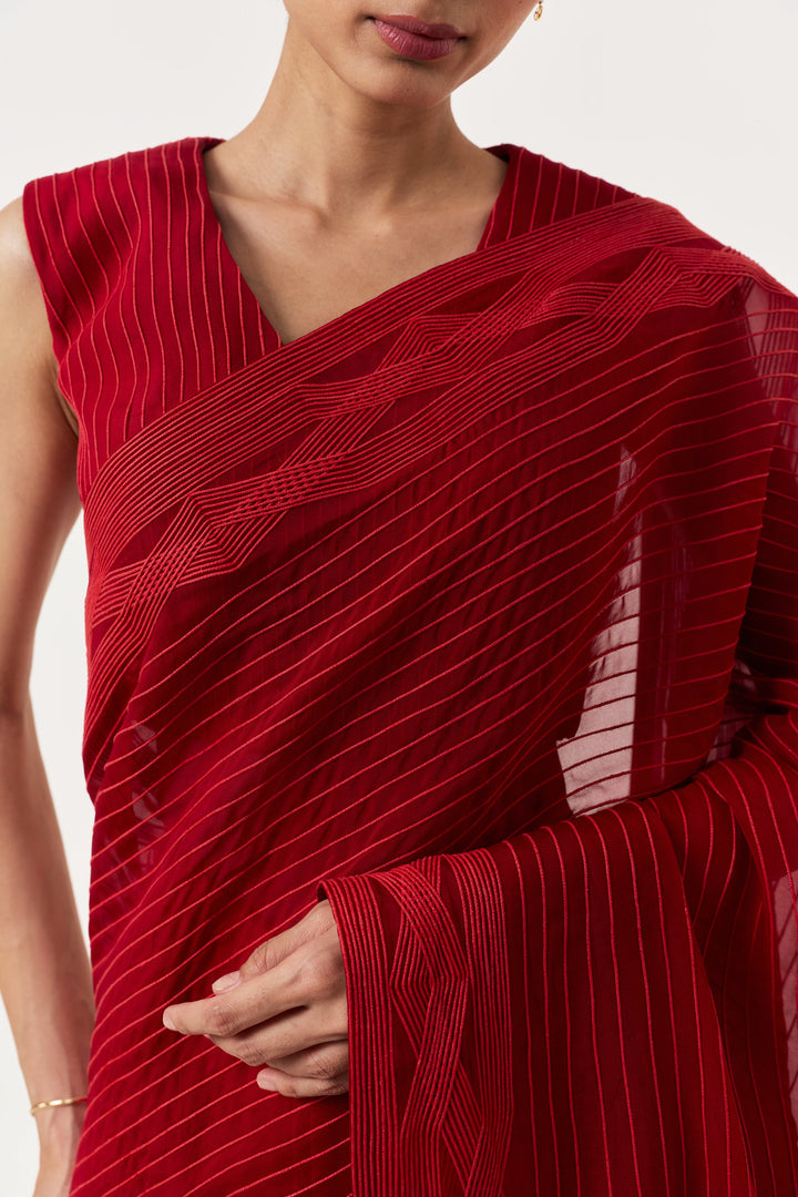 Entwined Corded Saree with Striped Pallu - Red