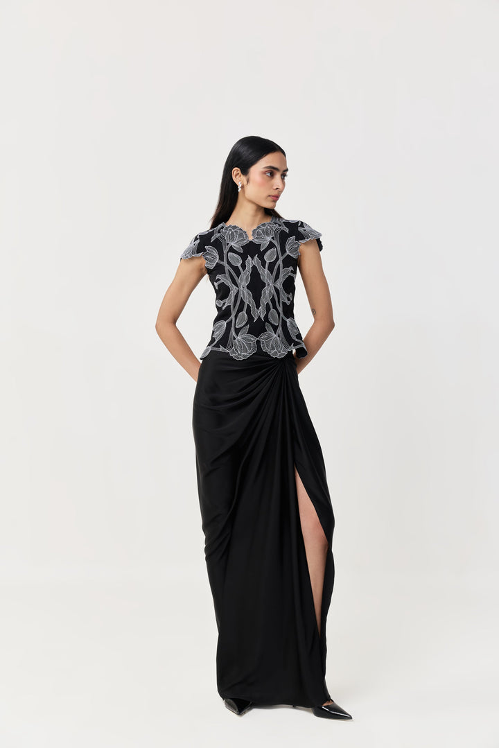 Wild Tulip Top & Skirt Set With Sleeves - Black & White