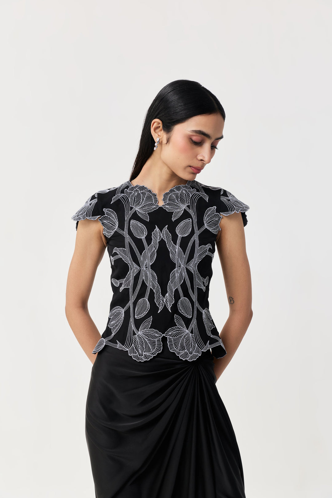 Wild Tulip Top & Skirt Set With Sleeves - Black & White