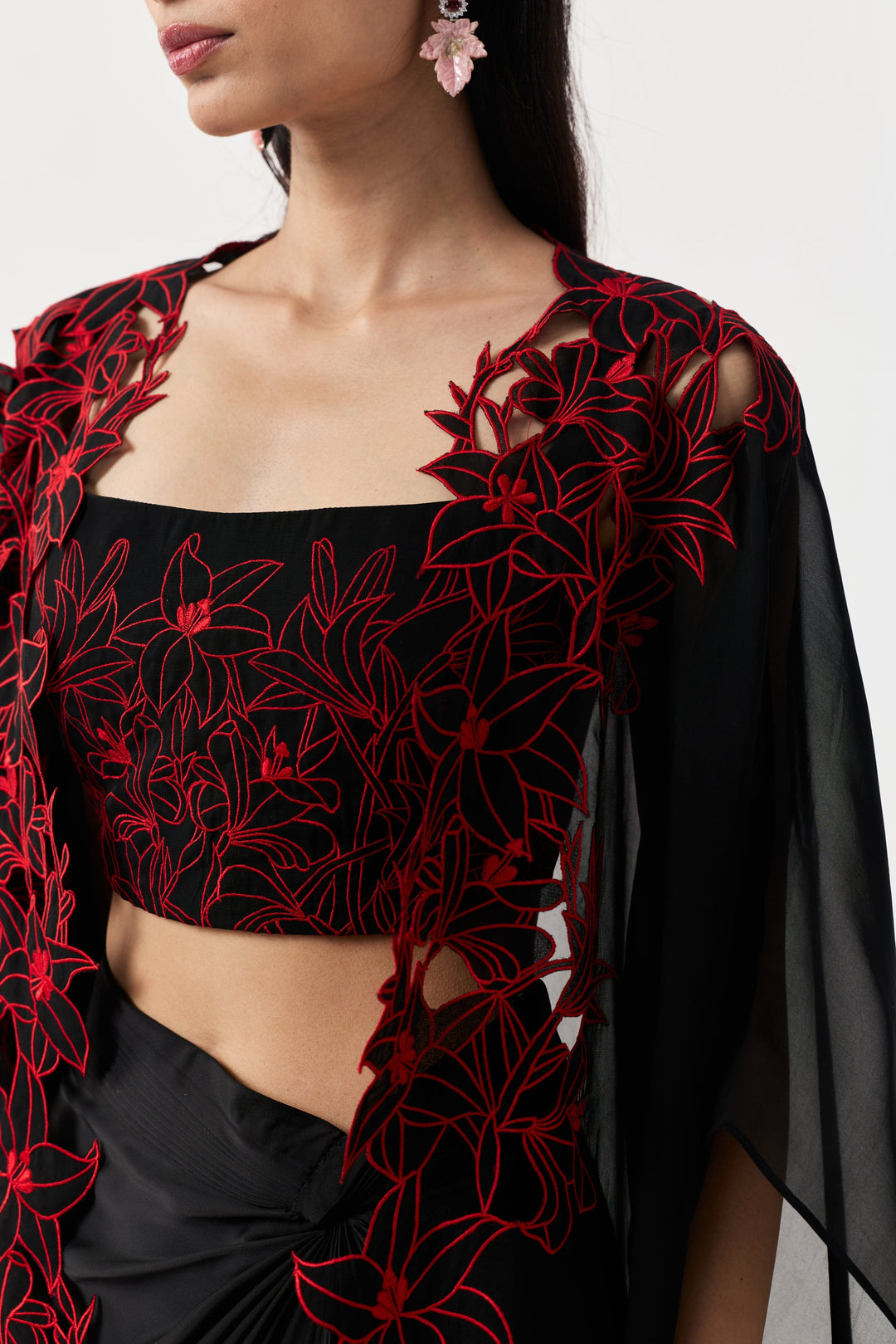 Wild Lily Cape Set - Black & Red